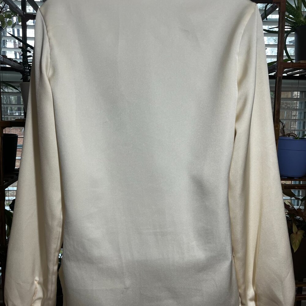 Vintage Salem Cream Satin Button Front Blouse Gold Buttons Womens 7/8 - Picture 2 of 7